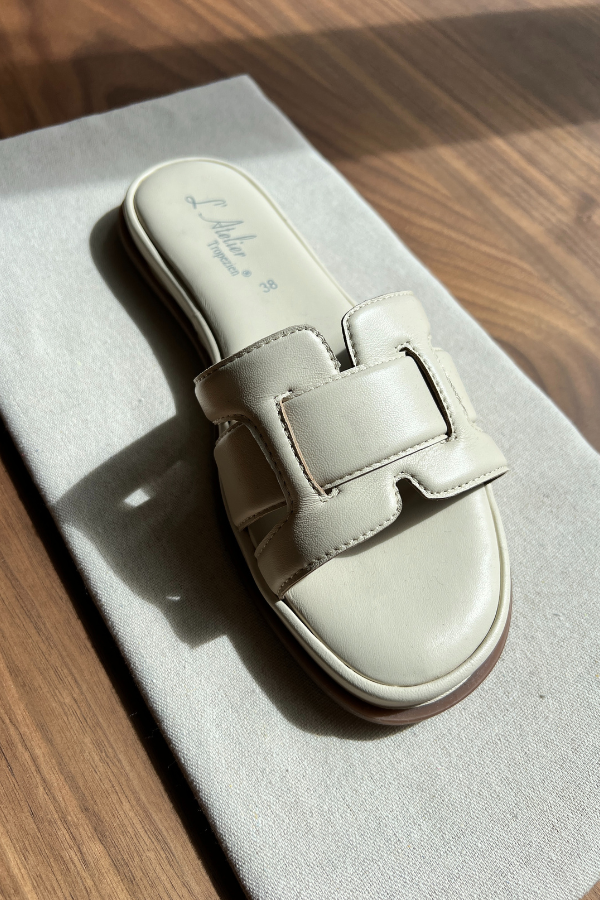 SH307 Sandals White