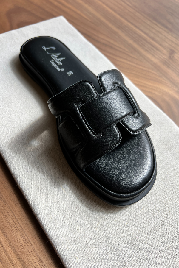 SH307 Sandals Black