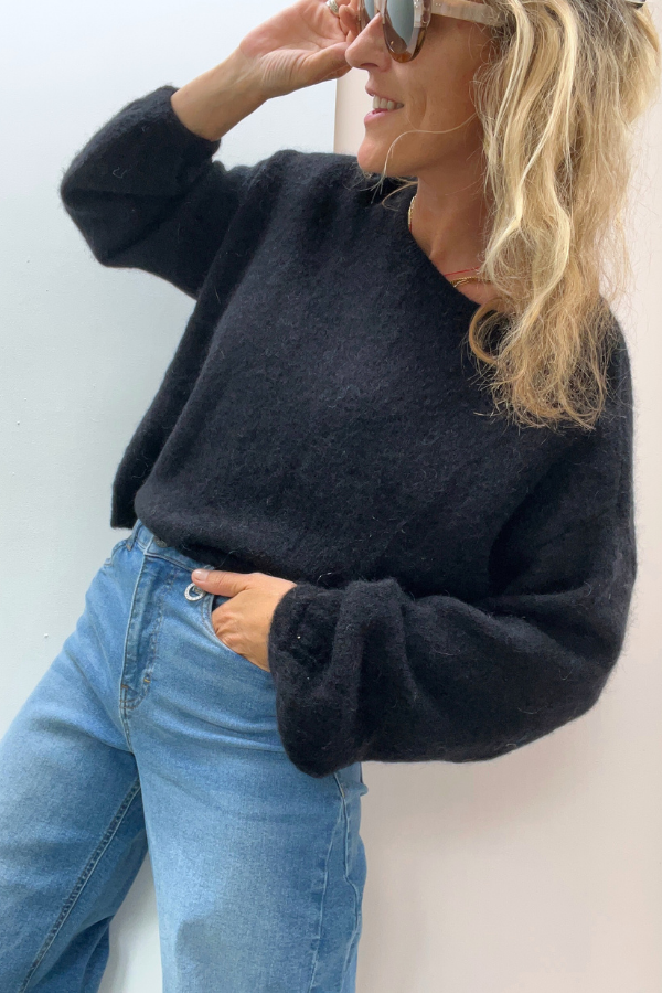 22220 Pull Black