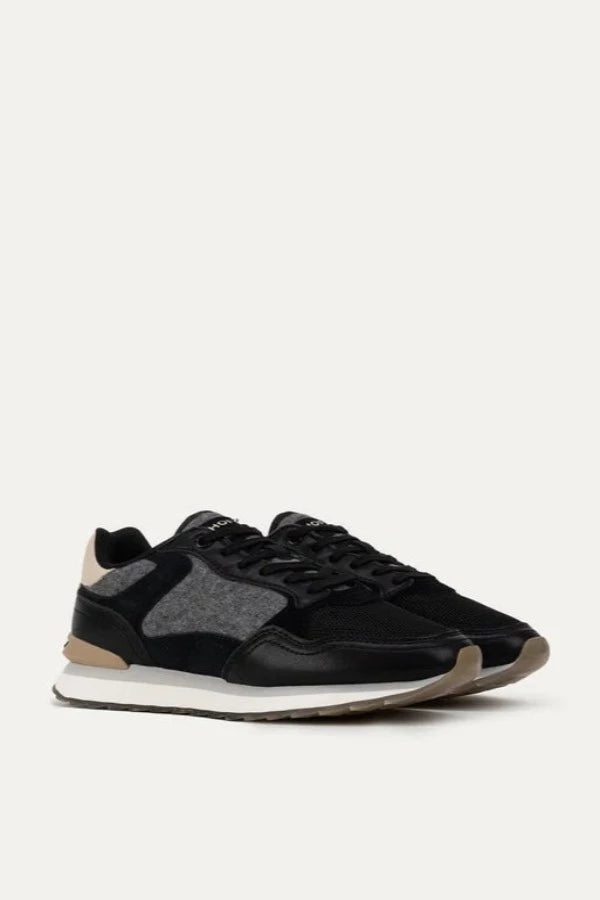 Reading 22302014 Sneakers Black