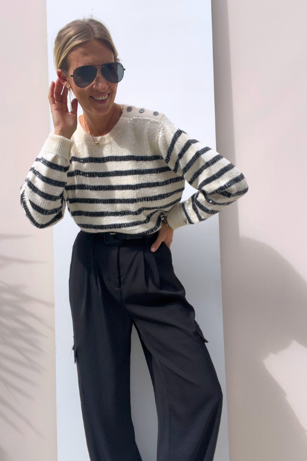 23203014 Pull Offwhite/Black