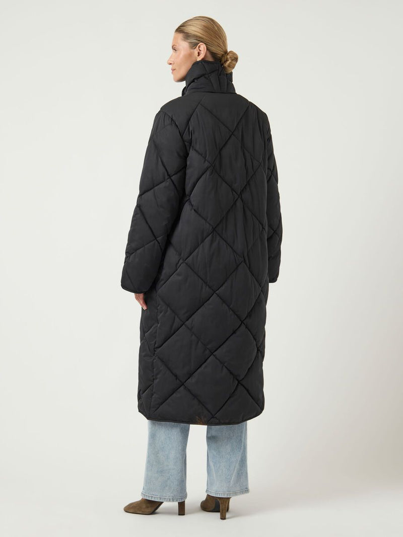 Yasselura 26037591 Coat Black