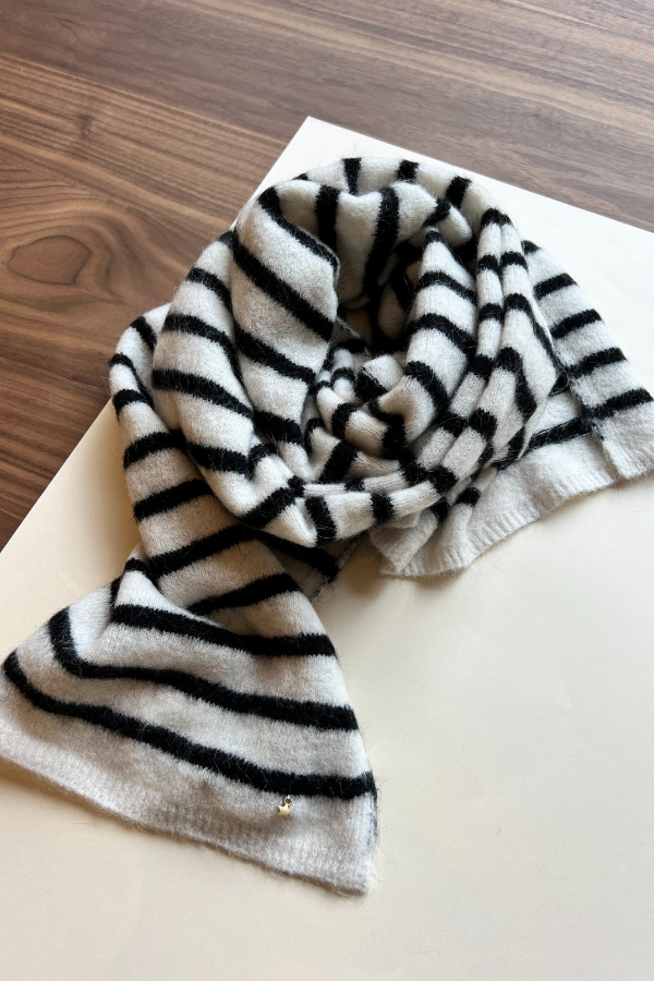 Alistor 1H230092 Scarf Ecru/Pavot