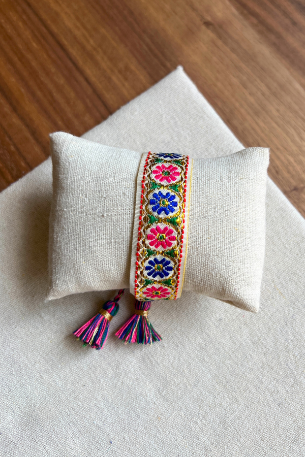 Delhi Bracelet Flower