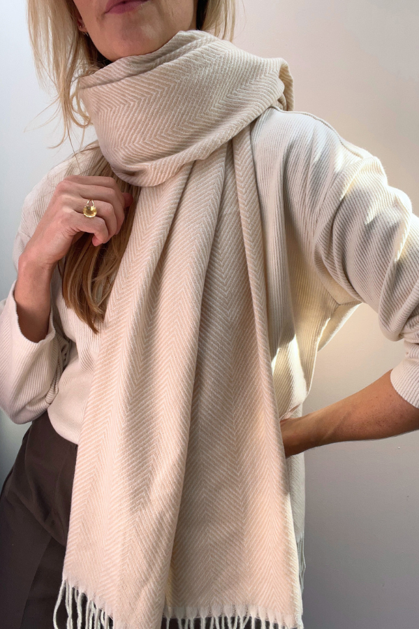 JA185SL24501 Scarf Beige