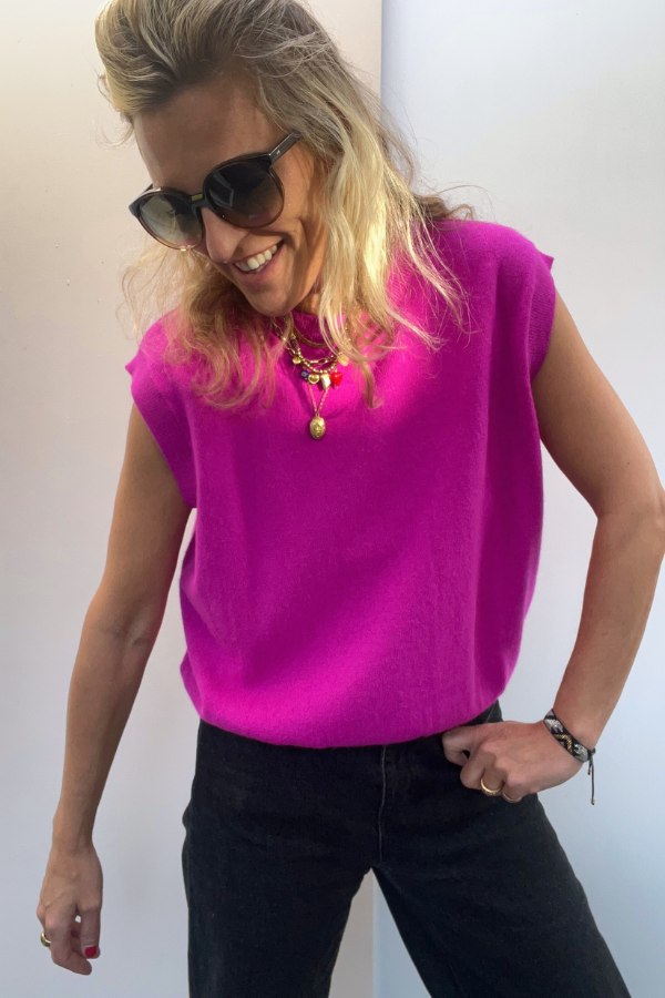 KN25011 Pull Fuchsia