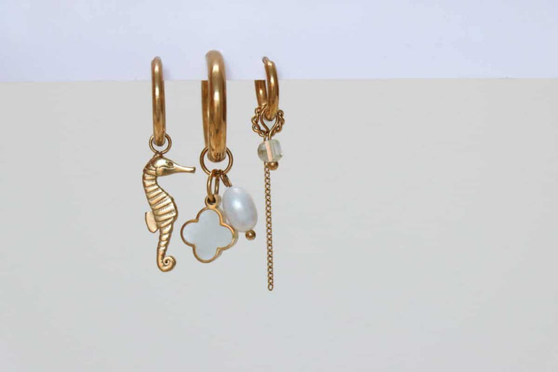 Seahorse Hoop Earring (SINGLE) Gold