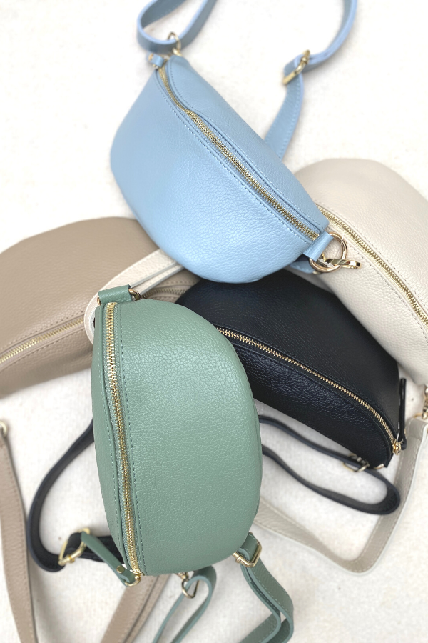 552662 Belt Bag Blue