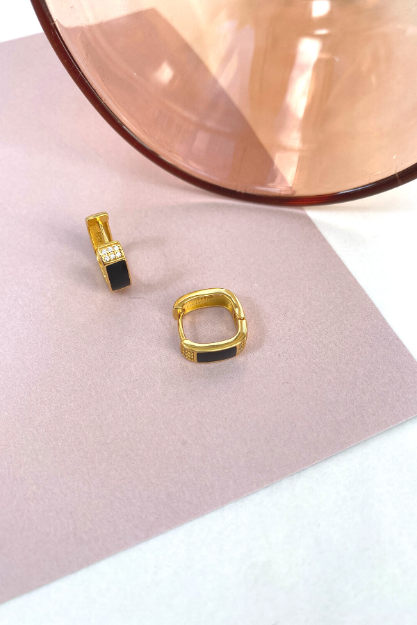 Maja Earrings Black