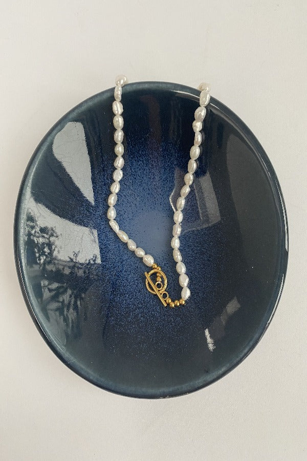 Momi Necklace Pearl