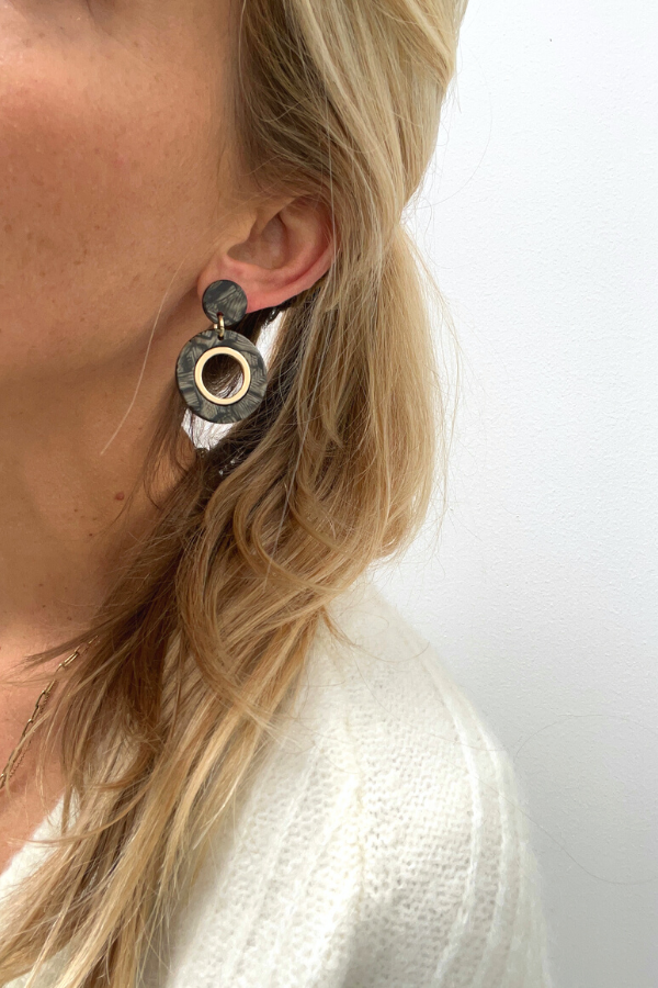 Chloe Earrings Black